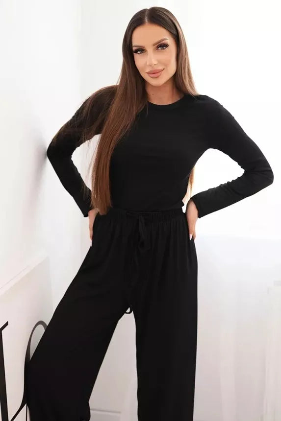 Moteriškas juodos spalvos komplektas Bert