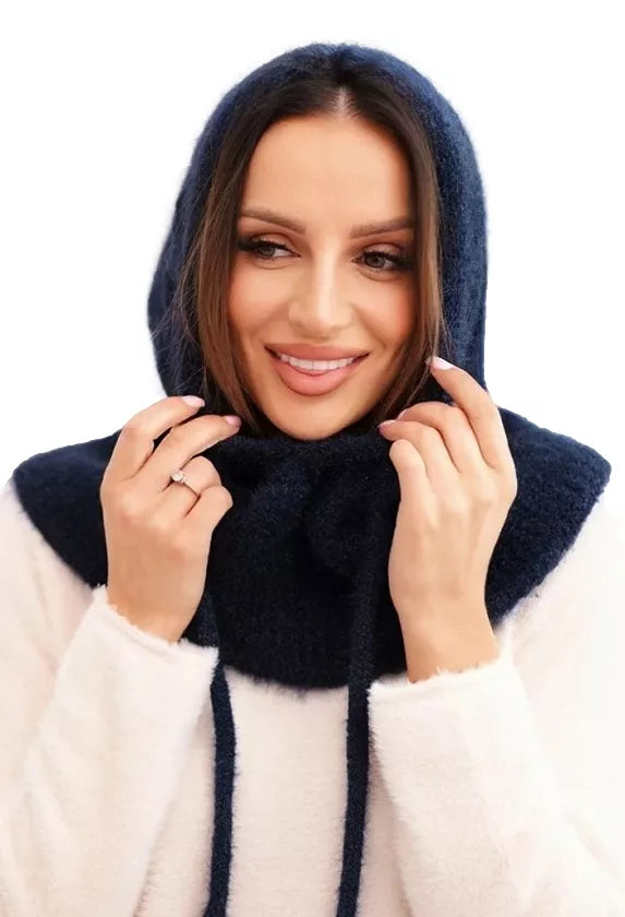 Moteriška tamsiai mėlyna kepurė Berlin