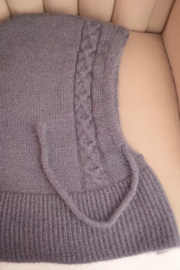 Moteriška tamsiai pilka kepurė Berlin