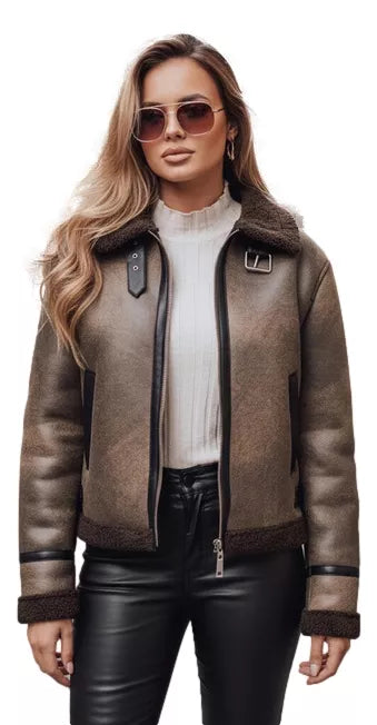 Moteriška ruda striukė Mira