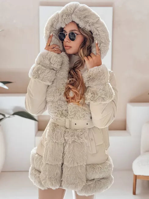 Moteriška rusva striukė su kailiu City