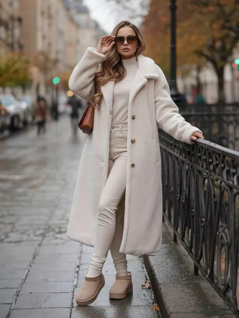 Moteriškas ilgas rusvas žieminis paltas Fabio