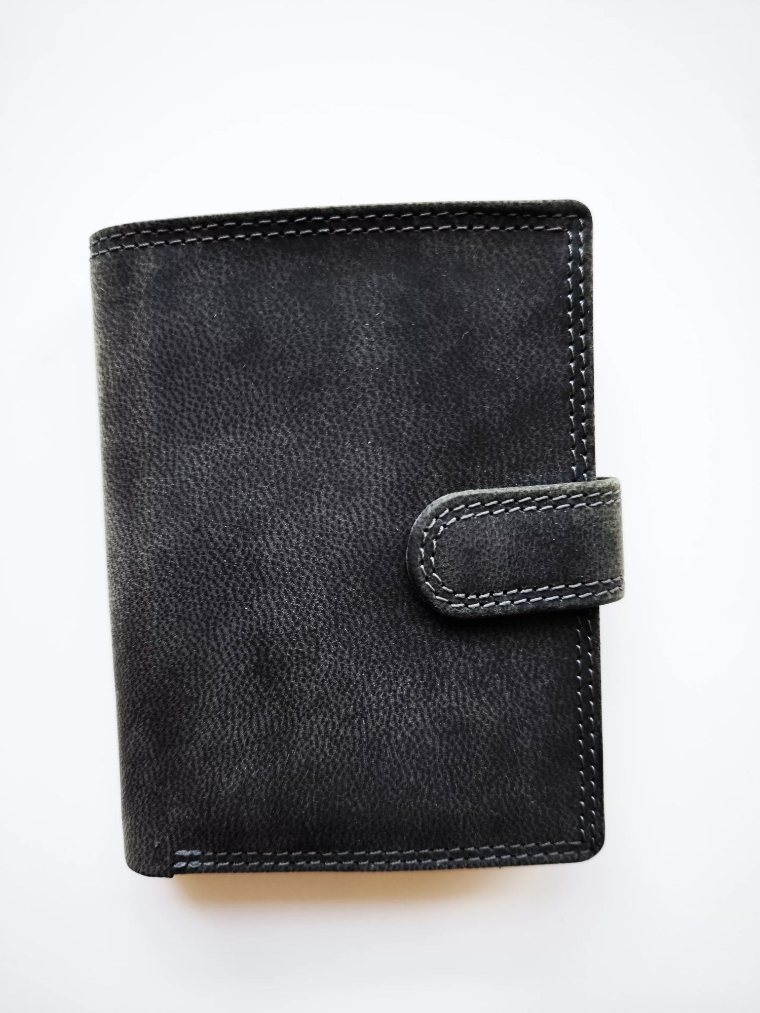 Vyriška juoda piniginė iš natūralios odos Pikan