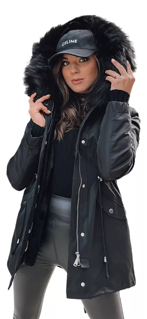 Juoda moteriška striukė Garnit