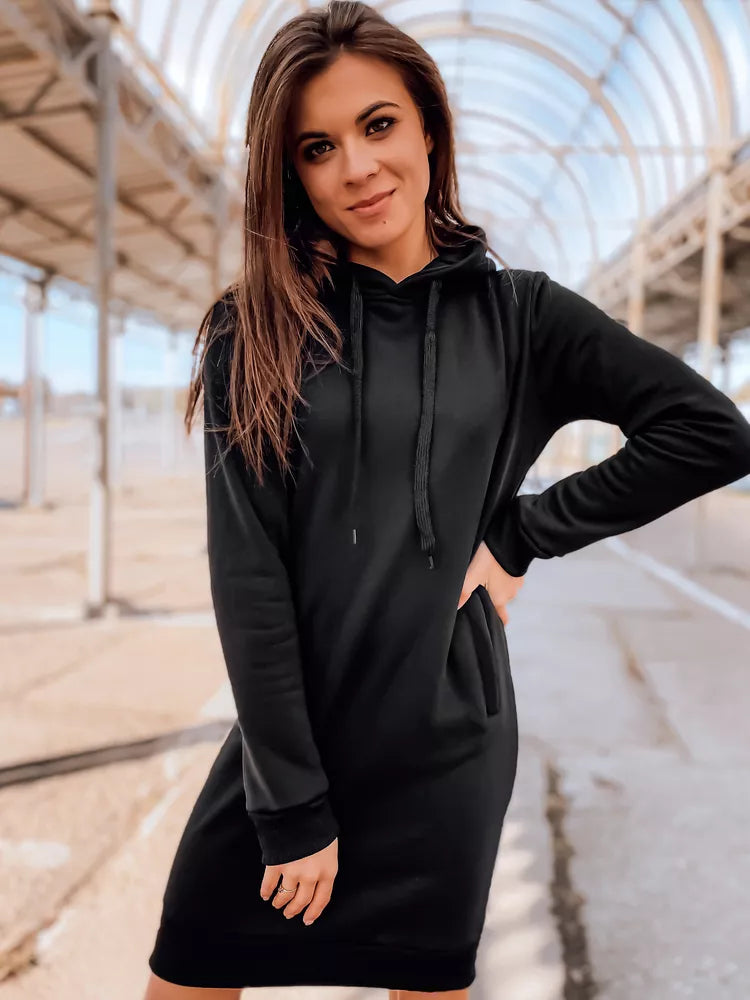 Moteriška juoda suknelė su gobtuvu Margaret