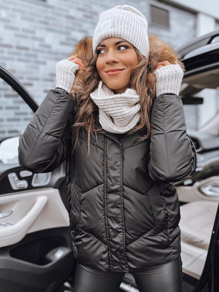 Moteriška juoda žieminė striukė Doran