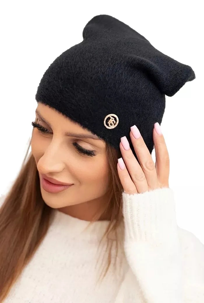 Moteriška juodos spalvos kepurė Ronda