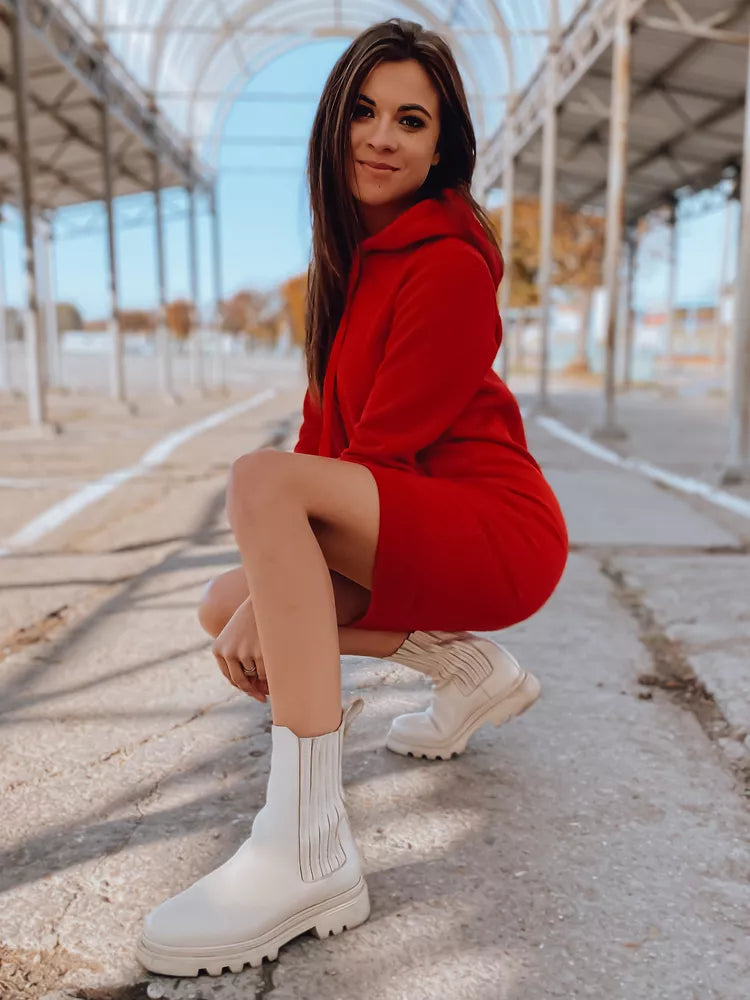 Moteriška raudona suknelė su gobtuvu Margaret