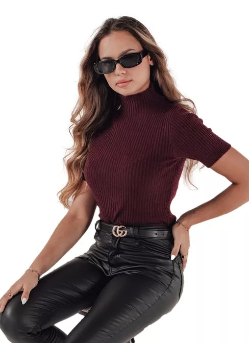 Moteriškas bordo megztinis Bela