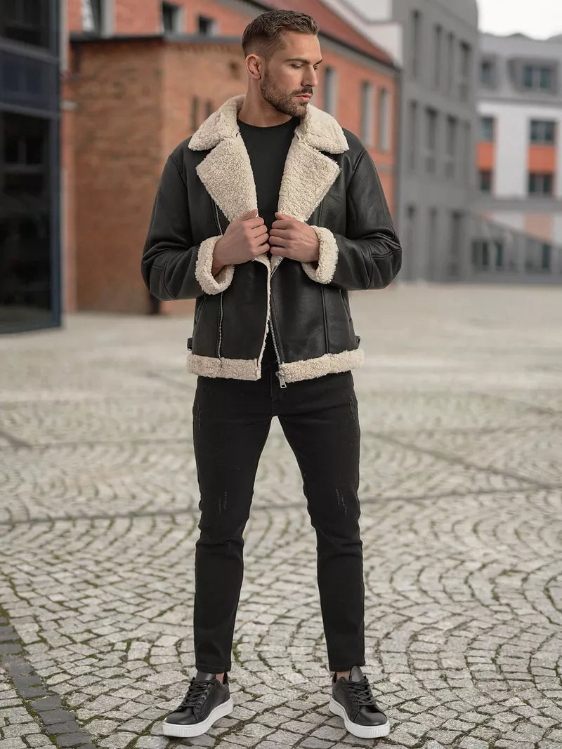 Vyriška juoda odinė striukė su kailiu