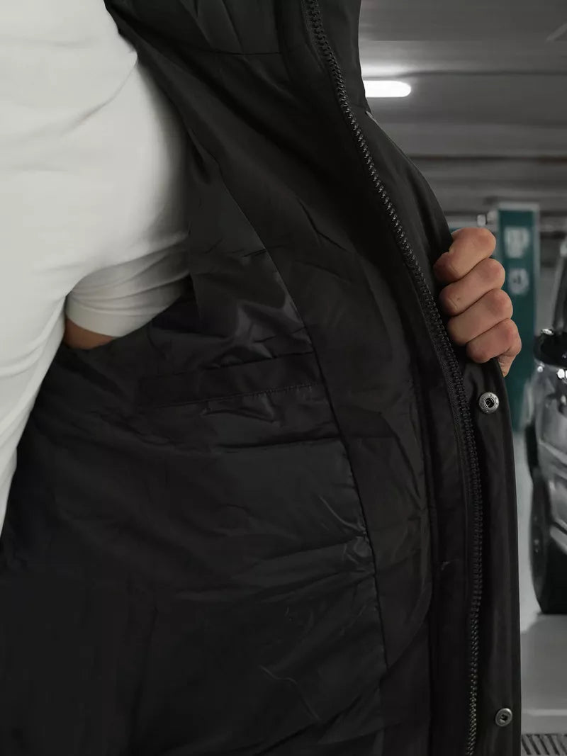 Vyriška juodos spalvos žieminė striukė Fred