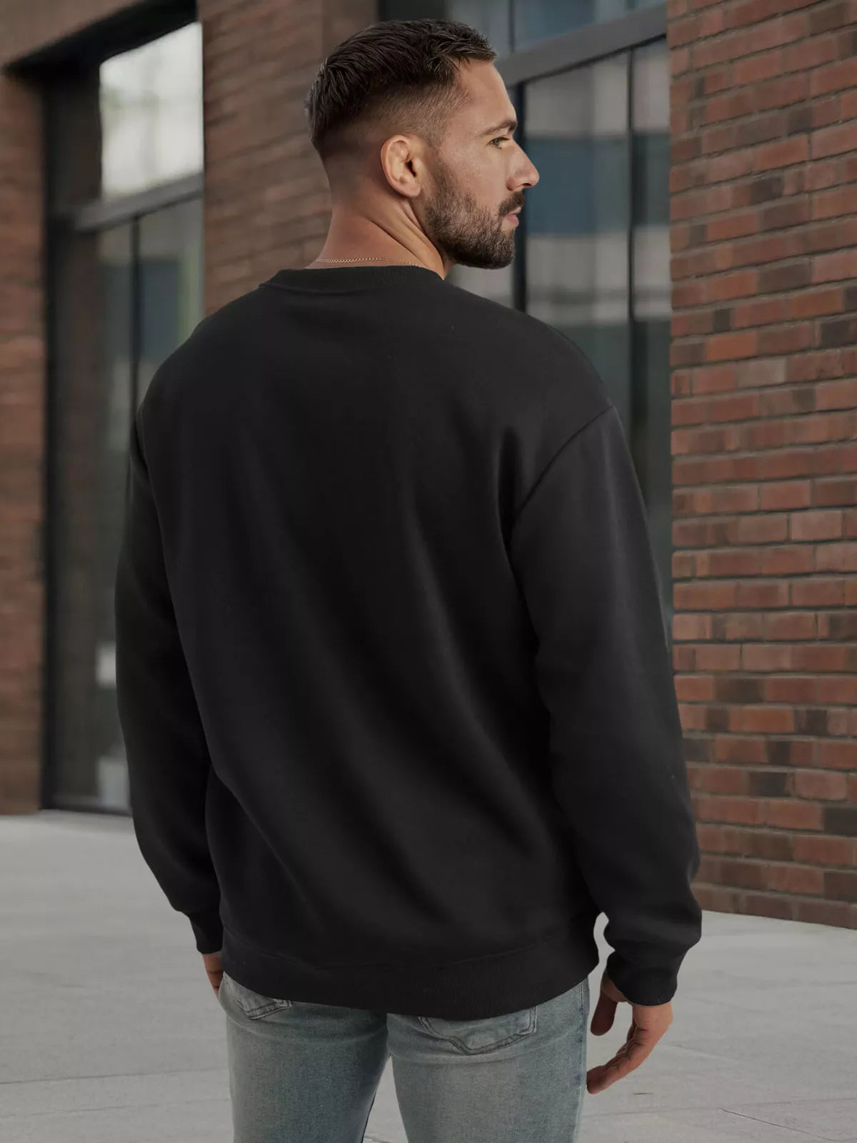 Vyriškas juodas džemperis be gobtuvo Star