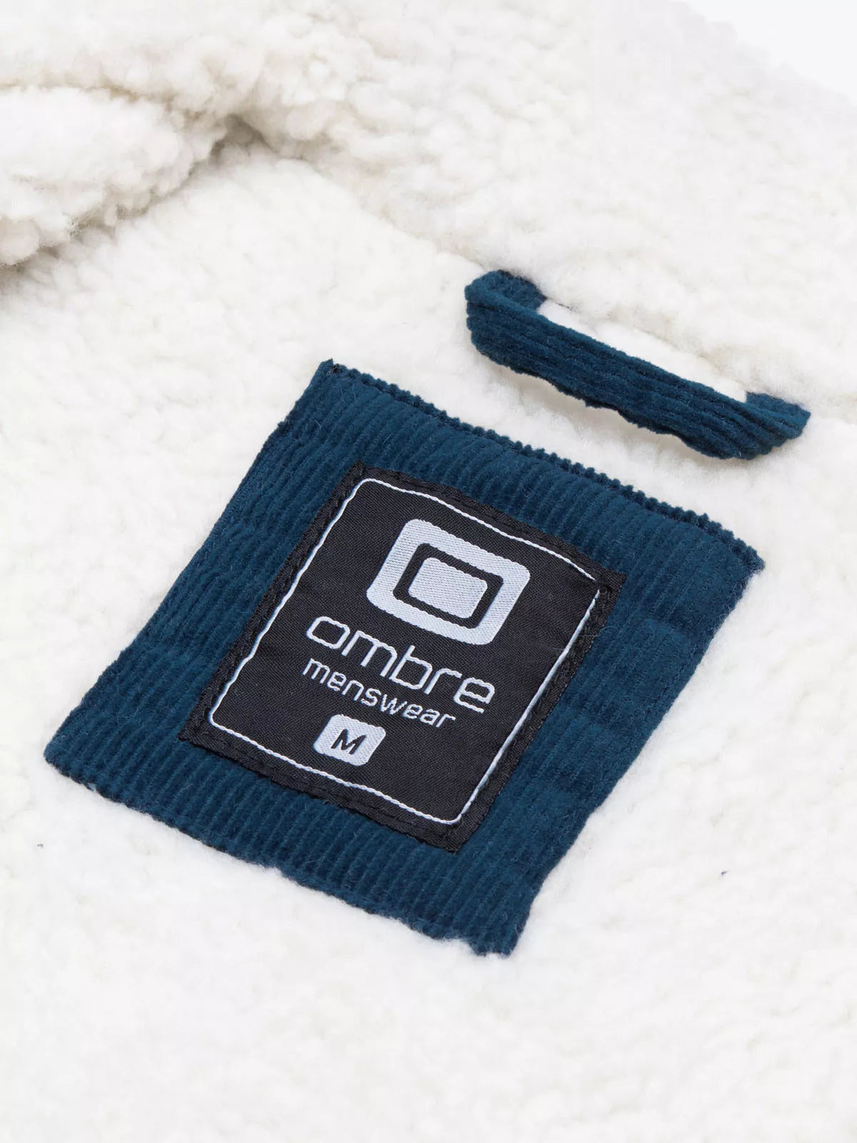 Mėlynos spalvos striukė Kensi