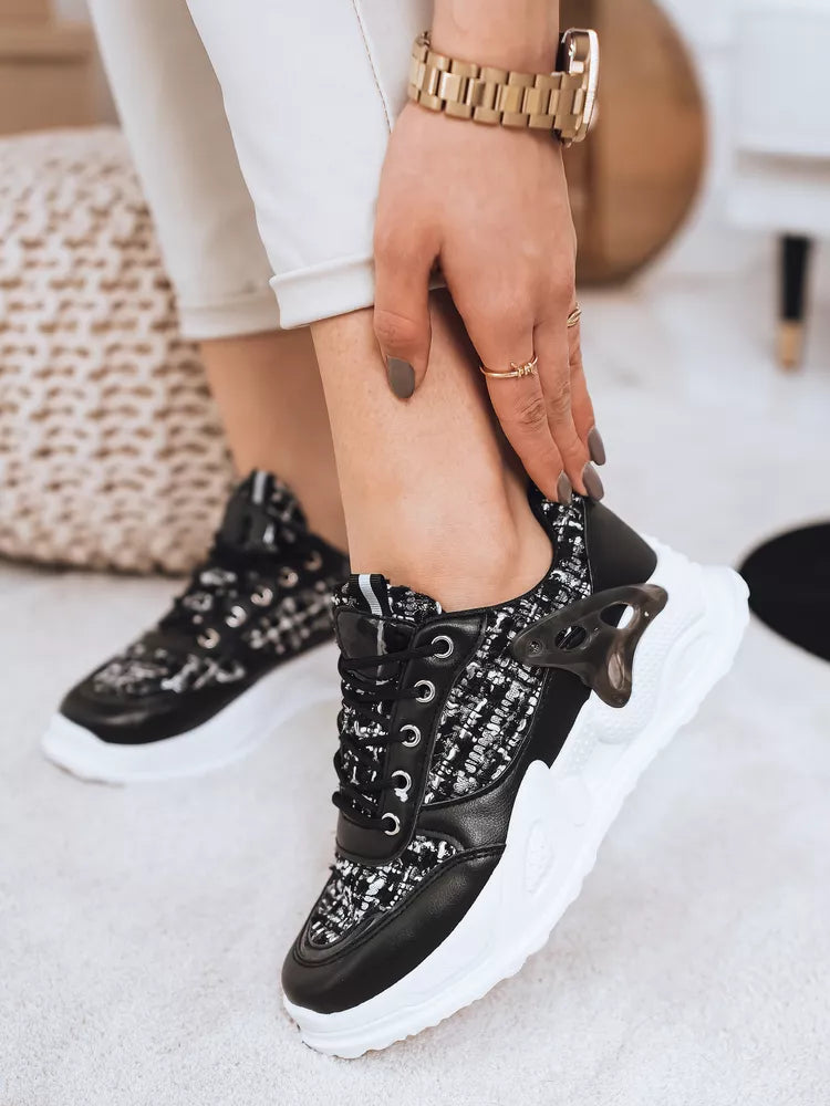 Moteriški juodos spalvos laisvalaikio batai Tega