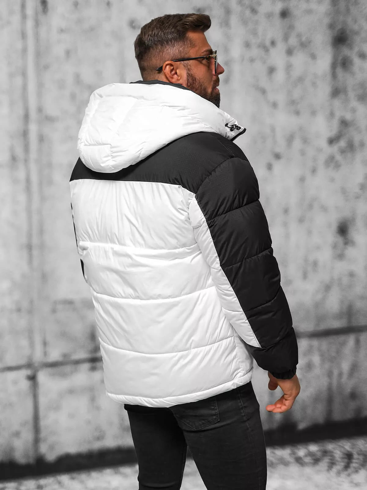 Balta vyriška dygsniuota žieminė striukė Poker