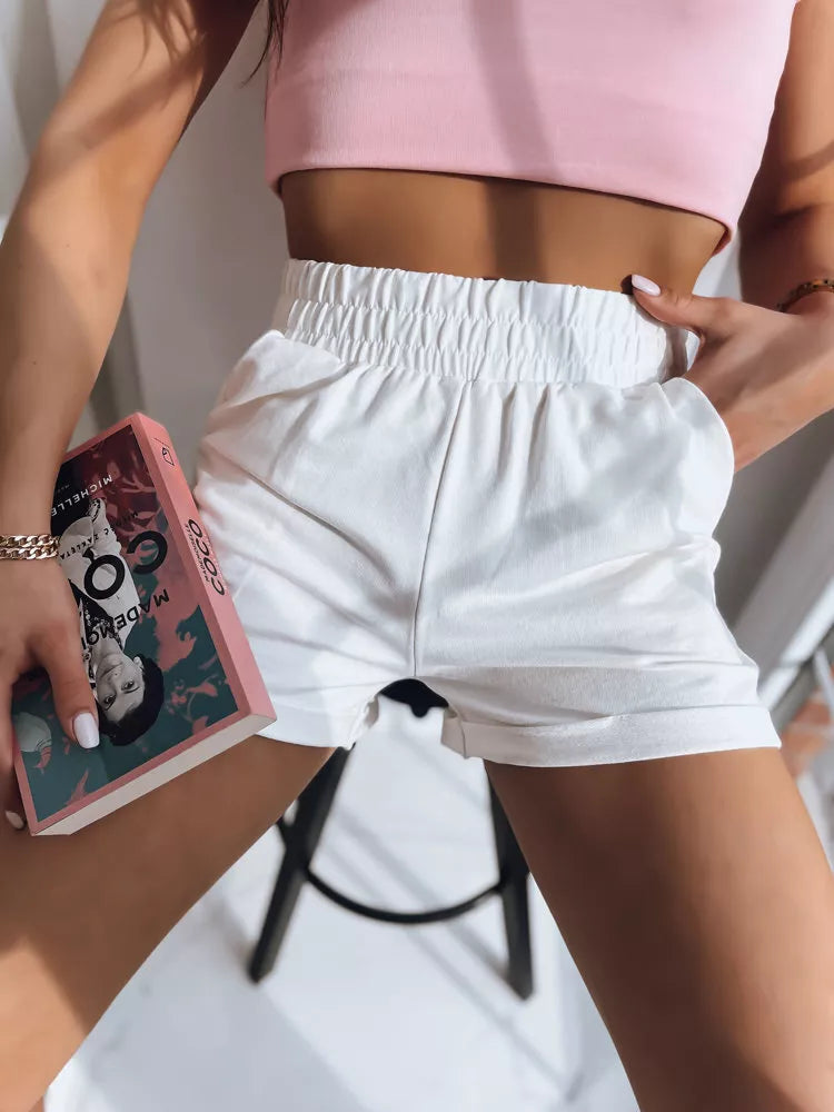 Balti moteriški šortai Kikil