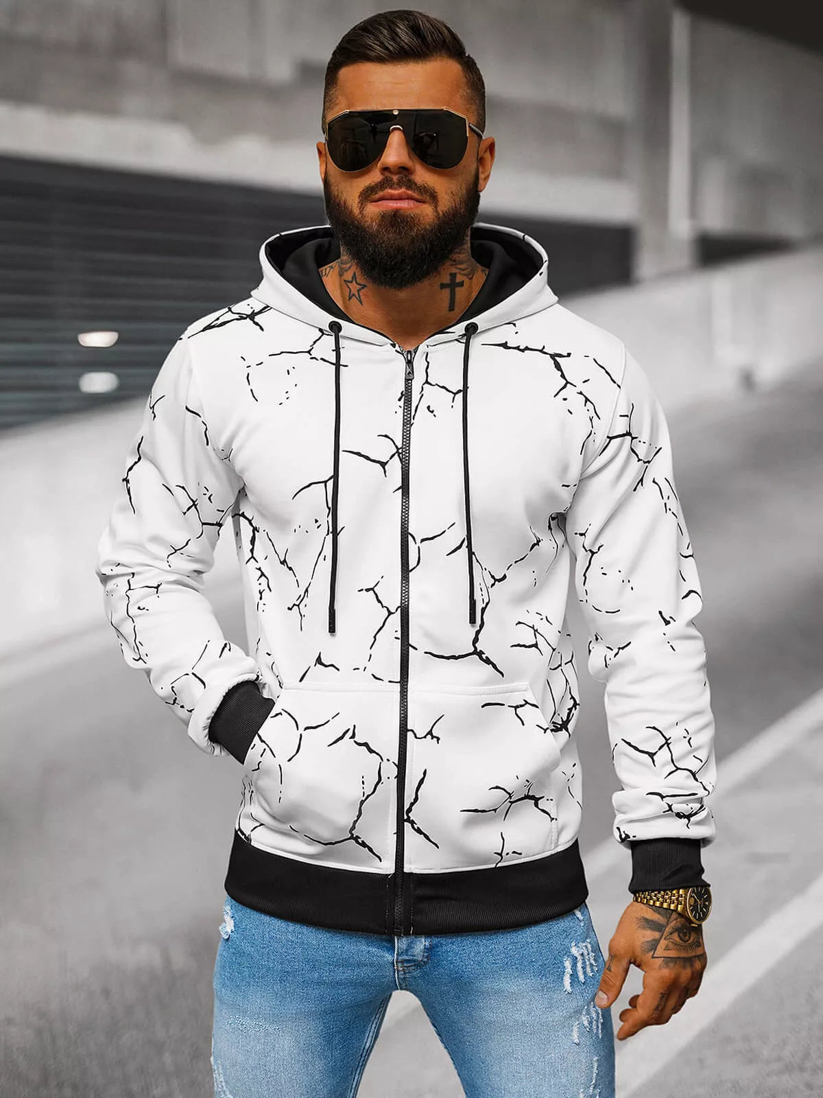 Baltos spalvos džemperis Alban