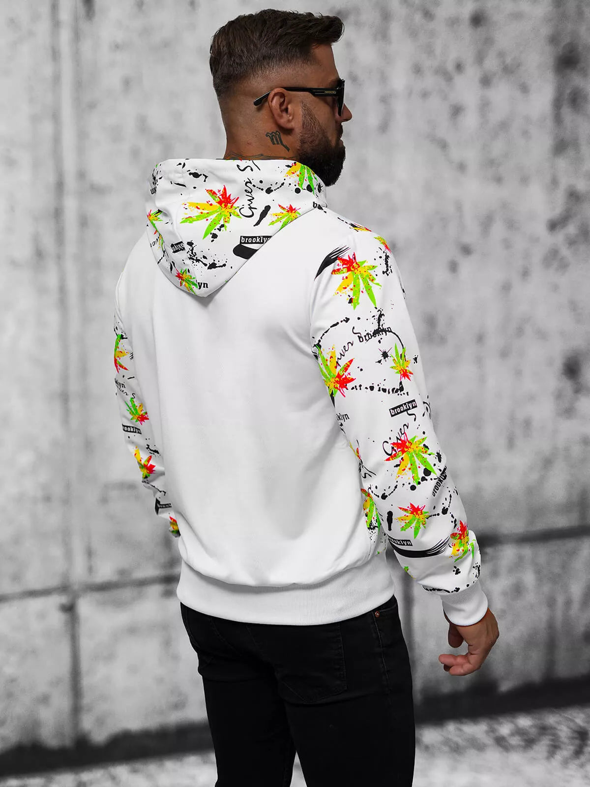 Baltas džemperis Bruker