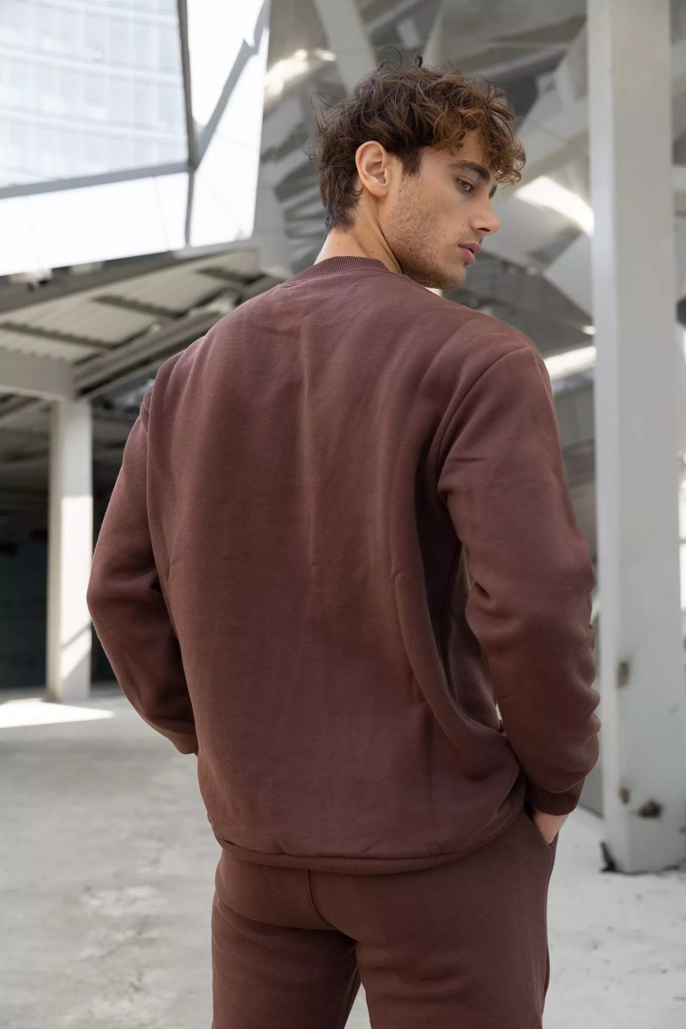 Rudas vyriškas komplektas Lipo