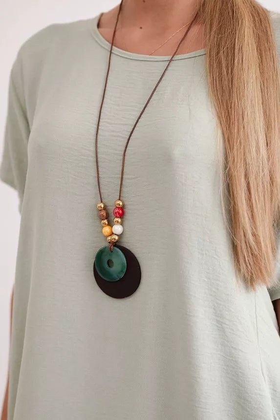 Pilkos spalvos suknelė su kišenėmis ir pakabuku Deli