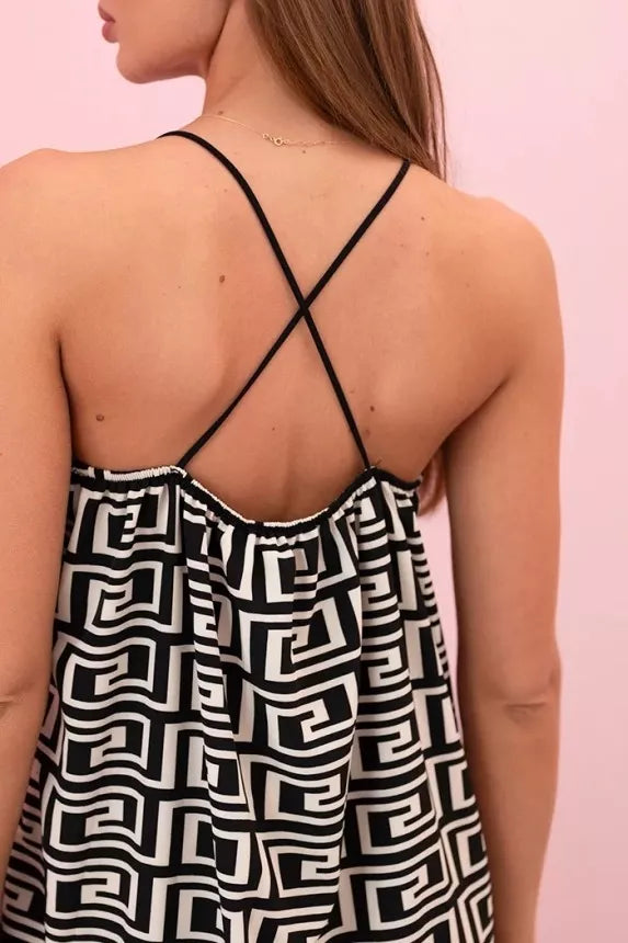 Moteriška juoda suknelė su petnešėlėmis Seed