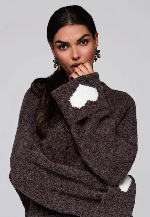 Moteriškas rudas megztinis Heart