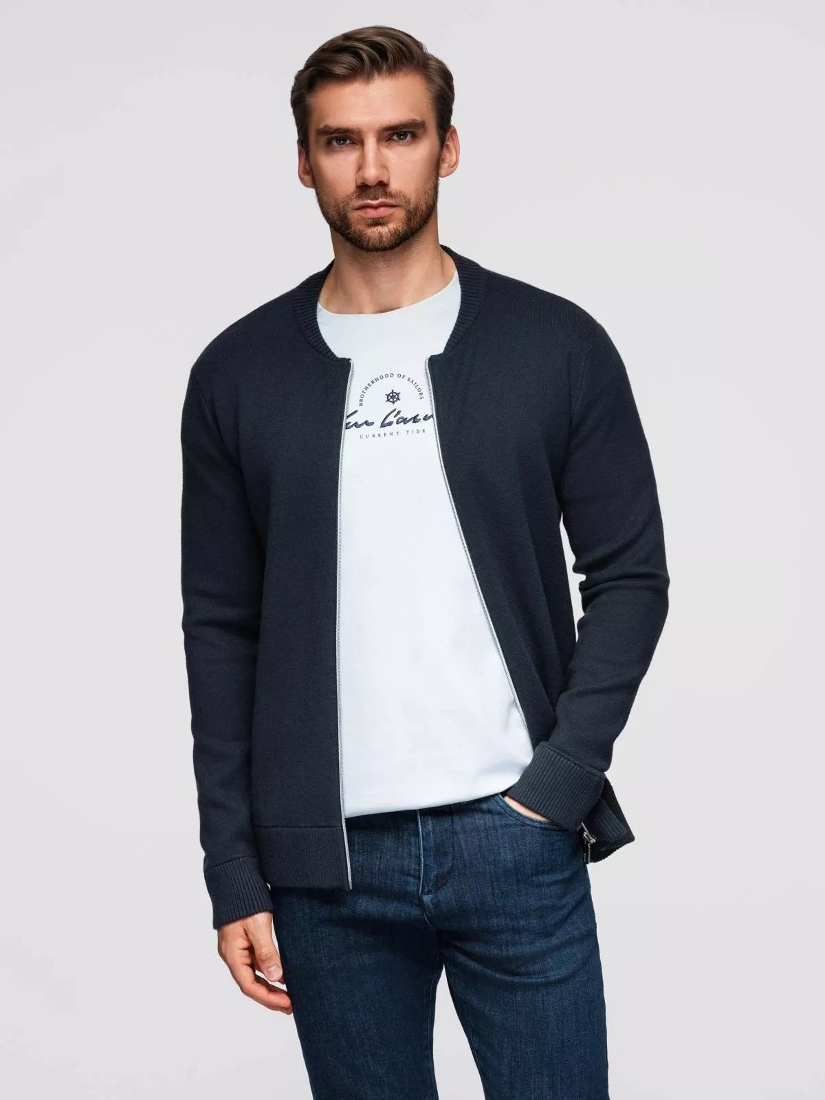 Vyriškas tamsiai mėlynas megztinis Airin