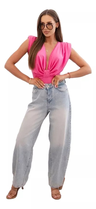 Moteriška palaidinė rožinės spalvos su gilia iškirpte Ana