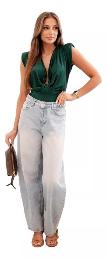 Moteriška palaidinė žalios spalvos su gilia iškirpte Ana