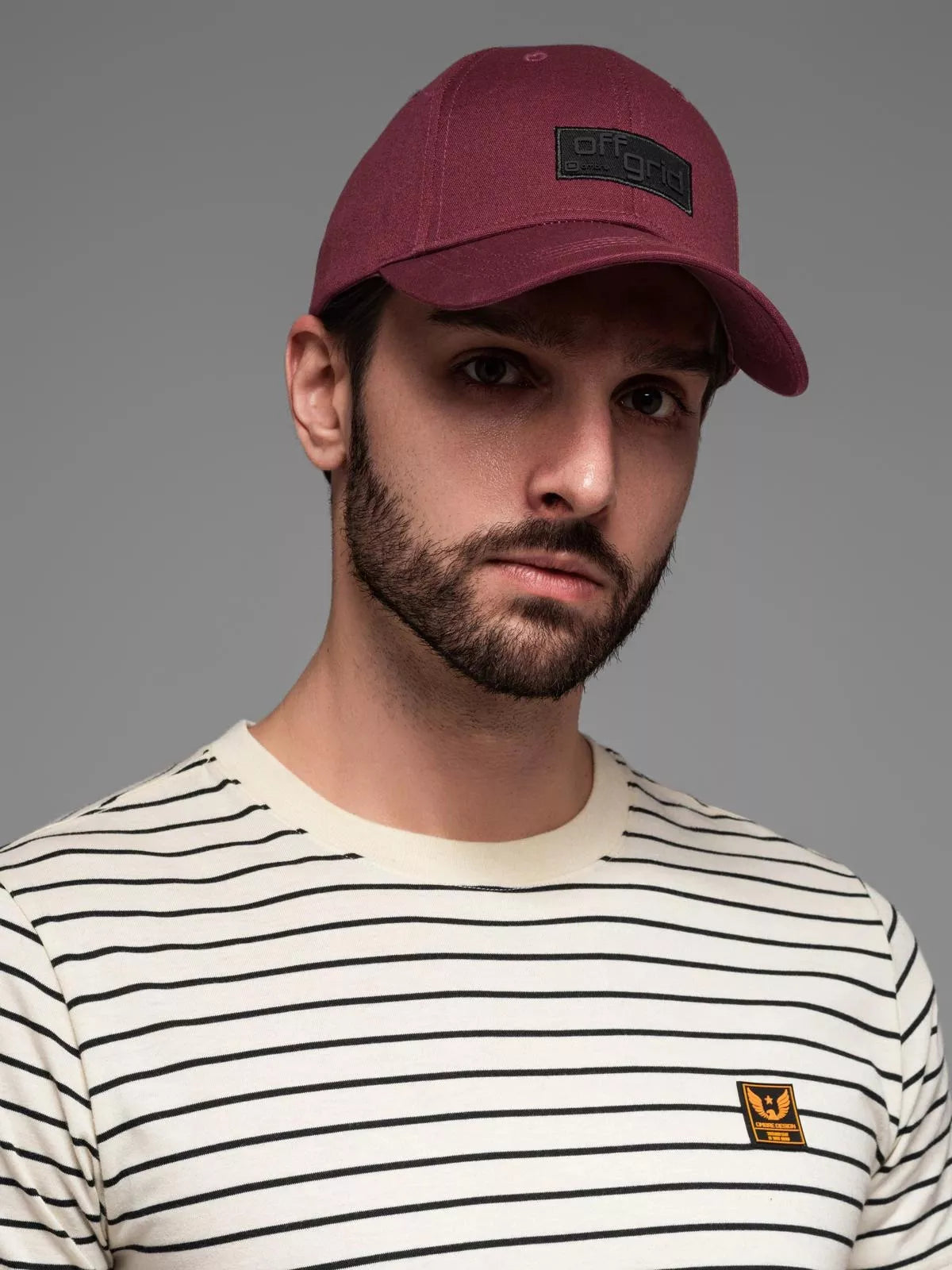 Unisex bordo kepurė Grid