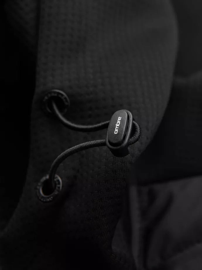 Vyriška juodos spalvos striukė Munt