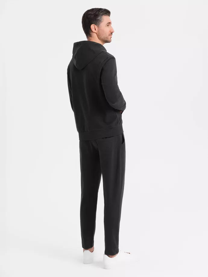 Vyriškas juodos spalvos laisvalaikio komplektas Denat