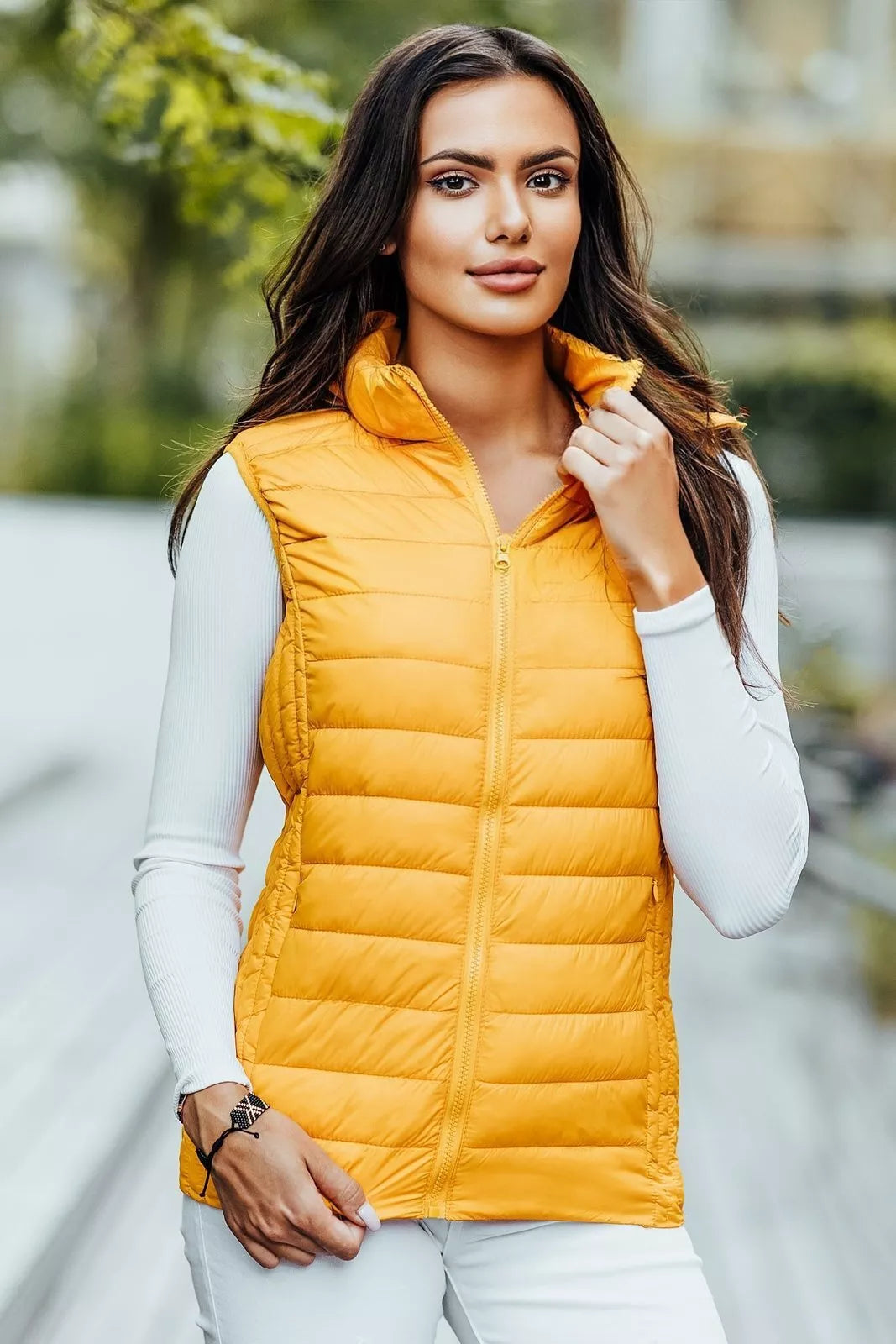 Tamsiai geltonos spalvos liemenė Julia