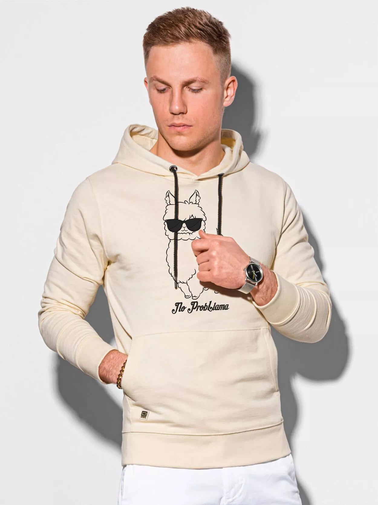 Gelsvos spalvos džemperis su gobtuvu No ProbLlama