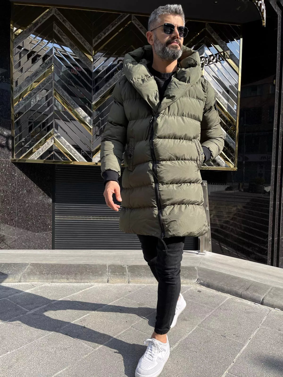 Chaki vyriška striukė be gobtuvo Guno