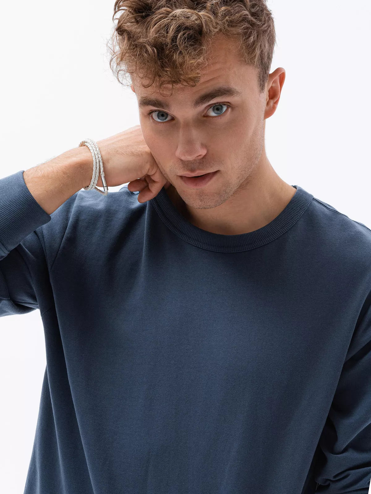 Tamsiai mėlynos spalvos džemperis Likos