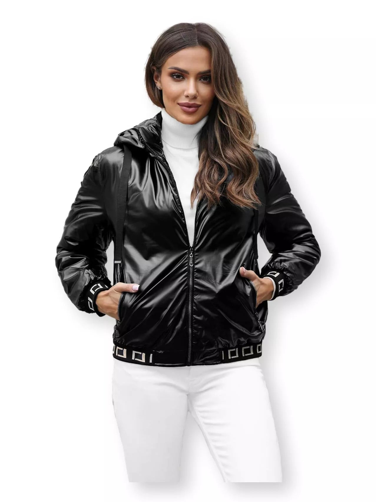 Juoda striukė su gobtuvu Sera