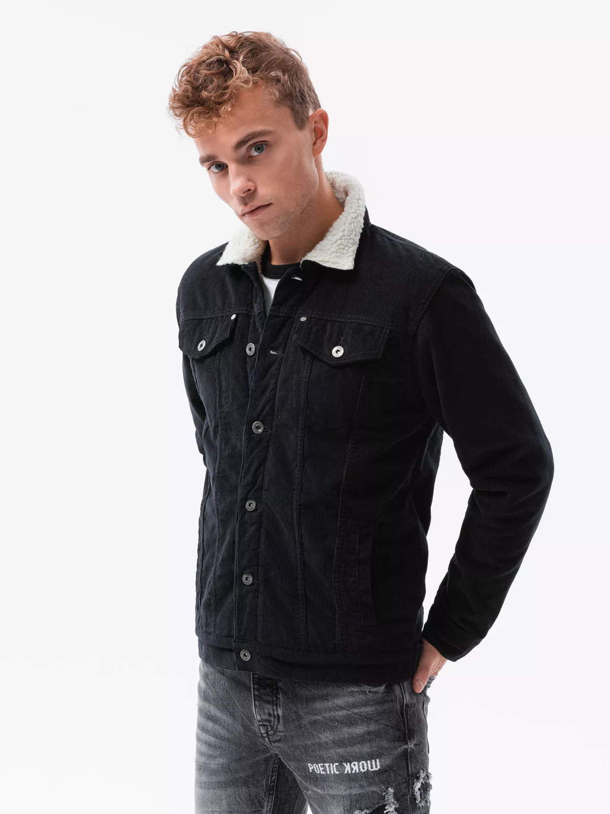 Juodos spalvos striukė Kensi