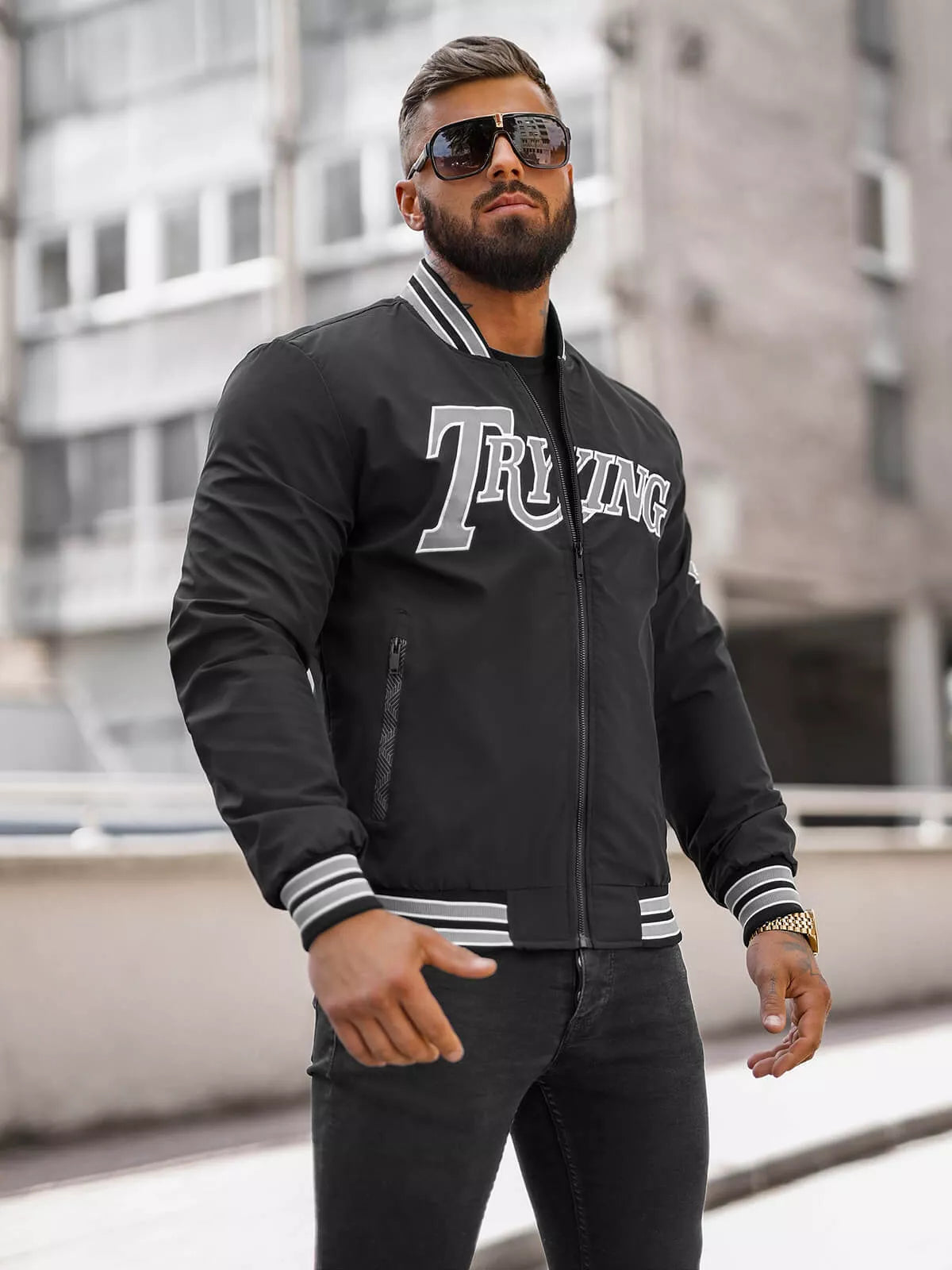 Juoda striukė Tirel