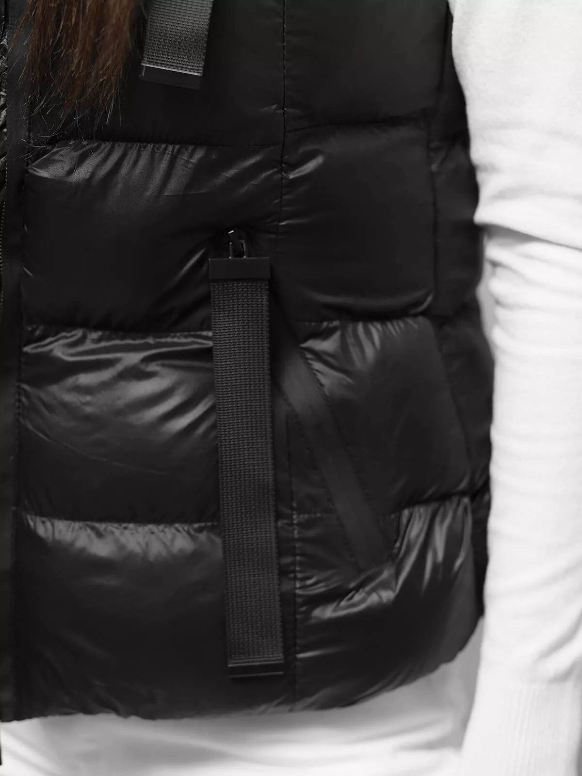 Juoda liemenė Bizer