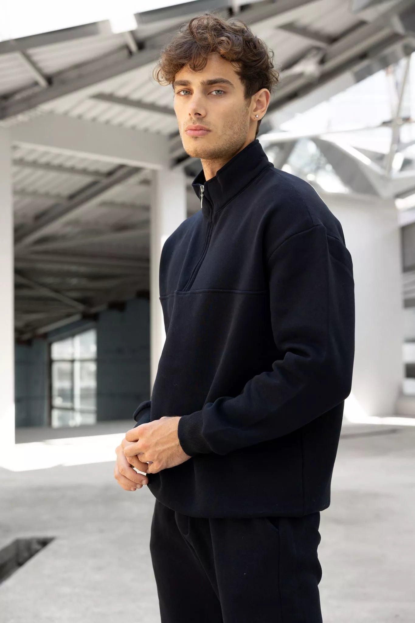 Juodas vyriškas komplektas Gerol