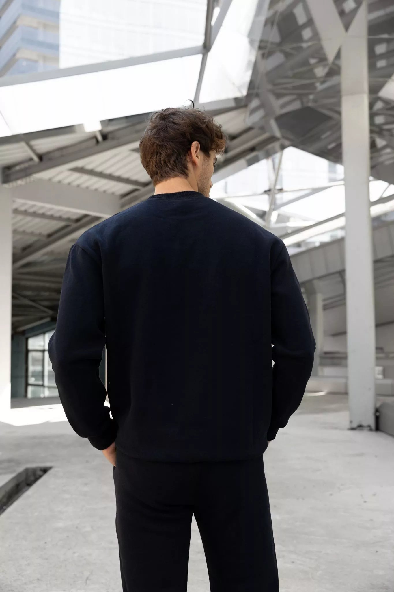 Juodas vyriškas komplektas Lipo