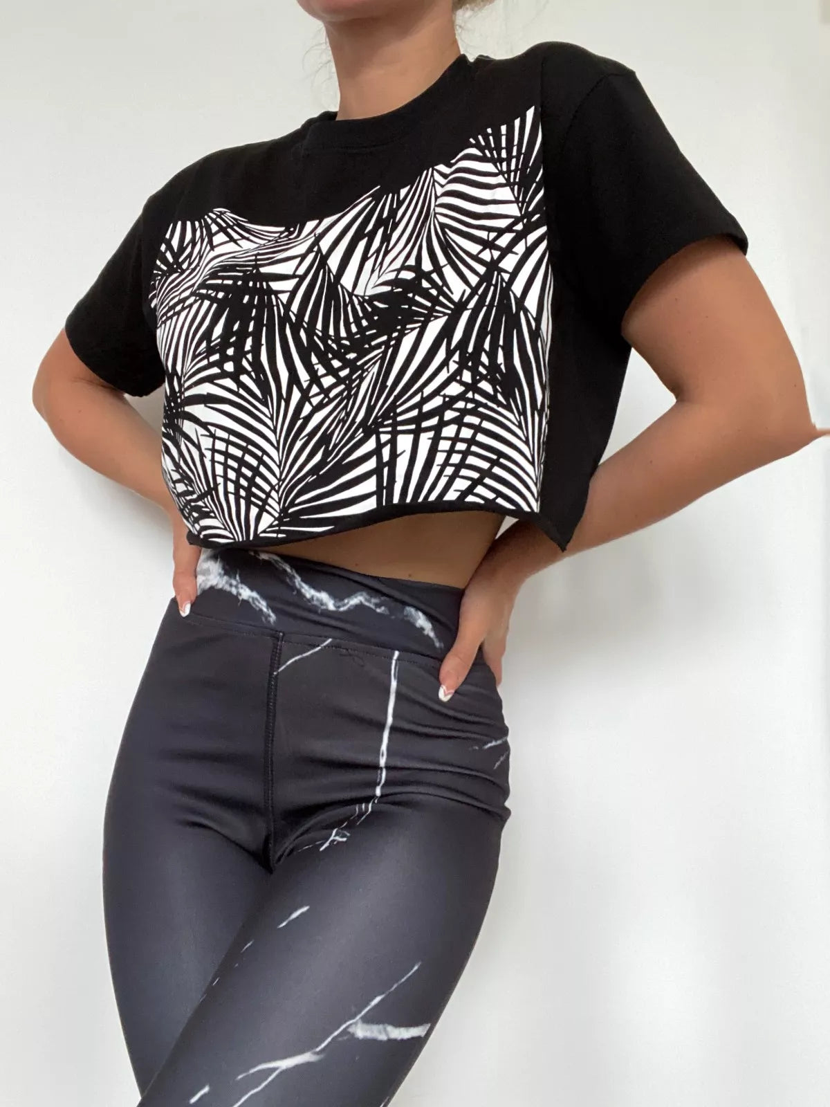 Juodas moteriškas sportinis komplektas Thunder