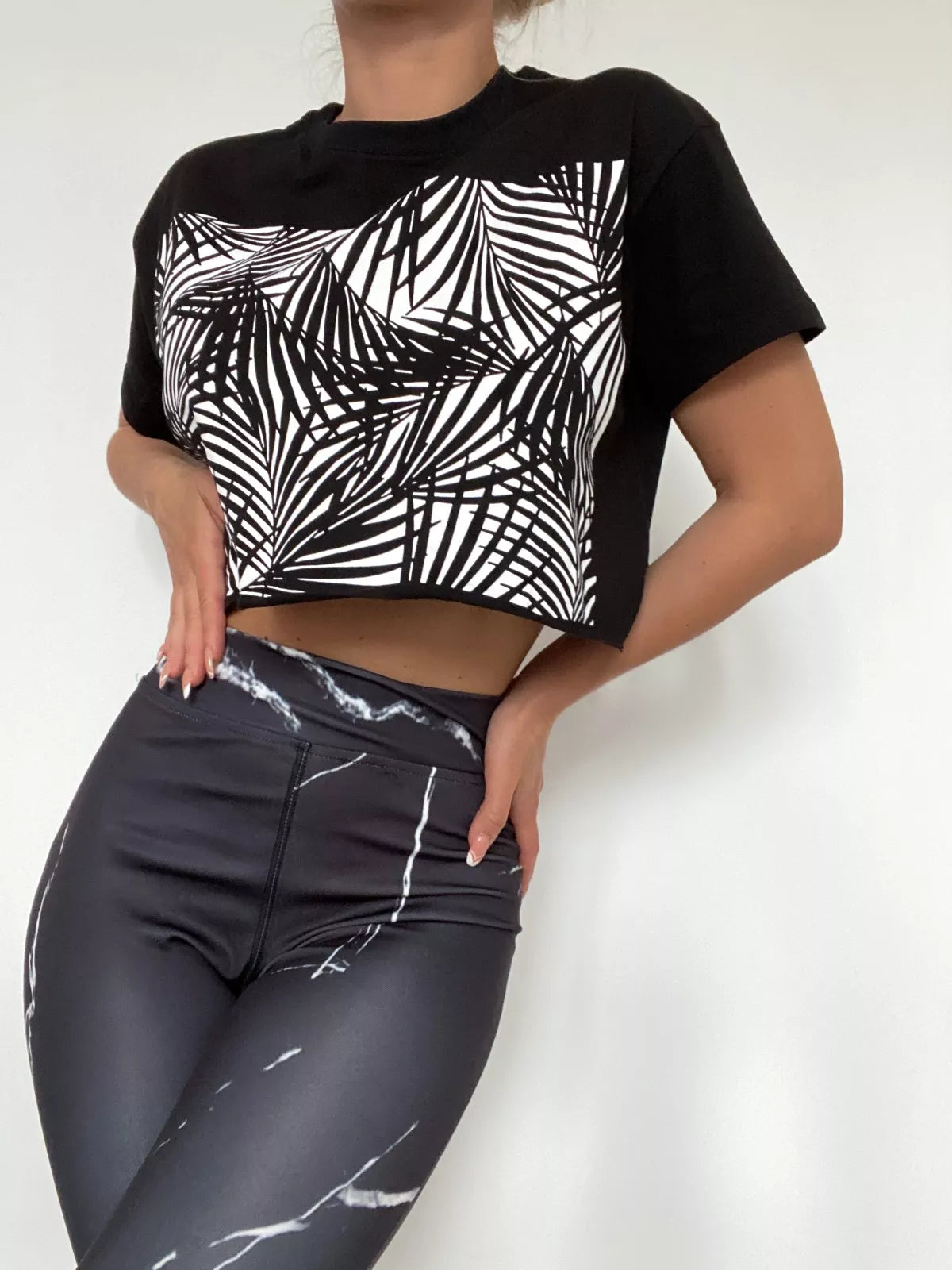 Juodas moteriškas sportinis komplektas Thunder