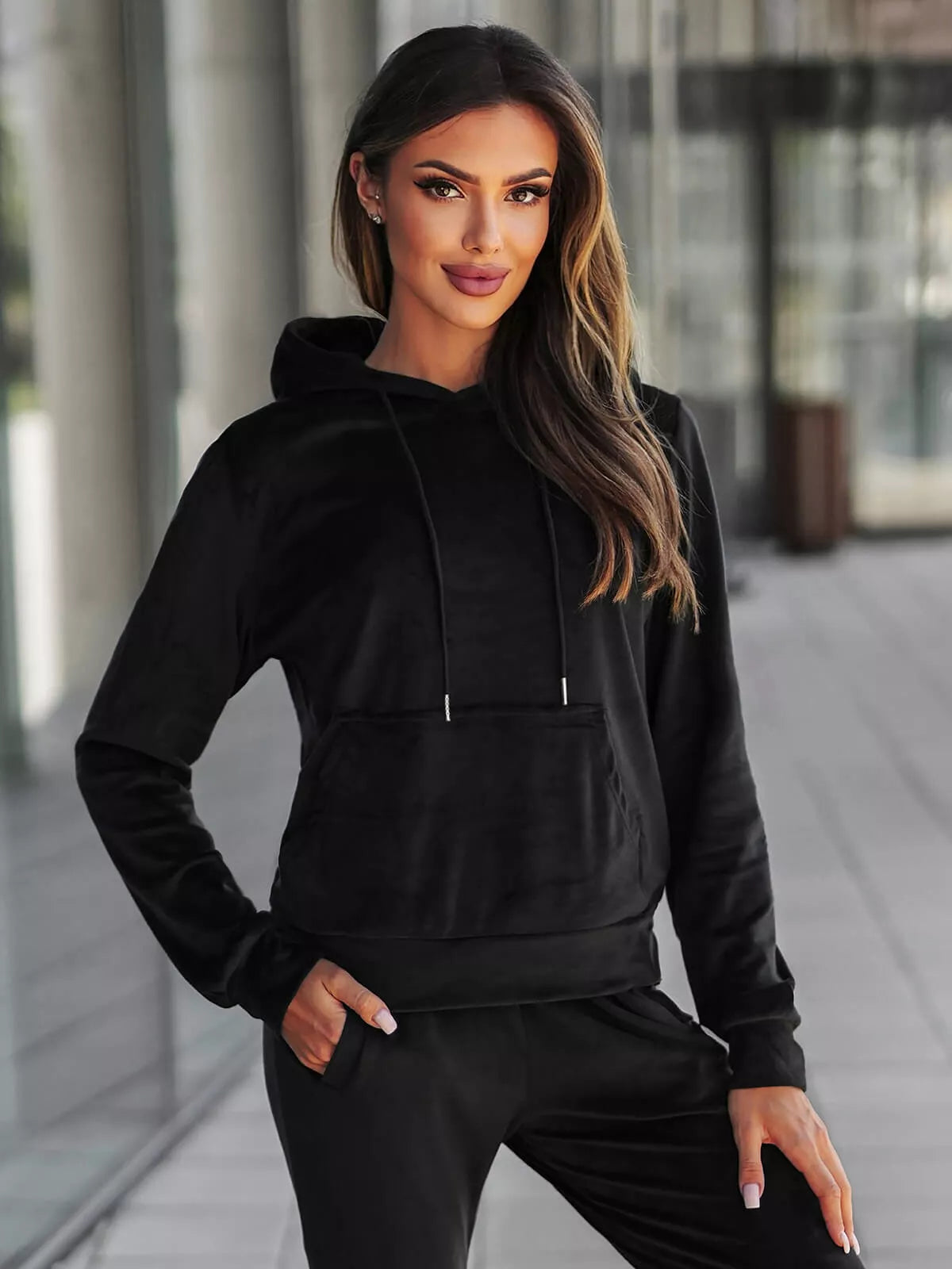 Juodas veliūrinis komplektas Peril