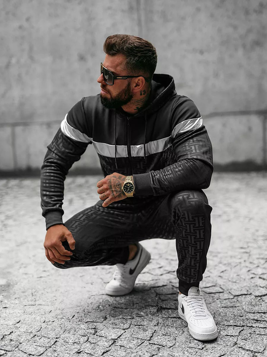 Juodas vyriškas komplektas su gobtuvu Elers