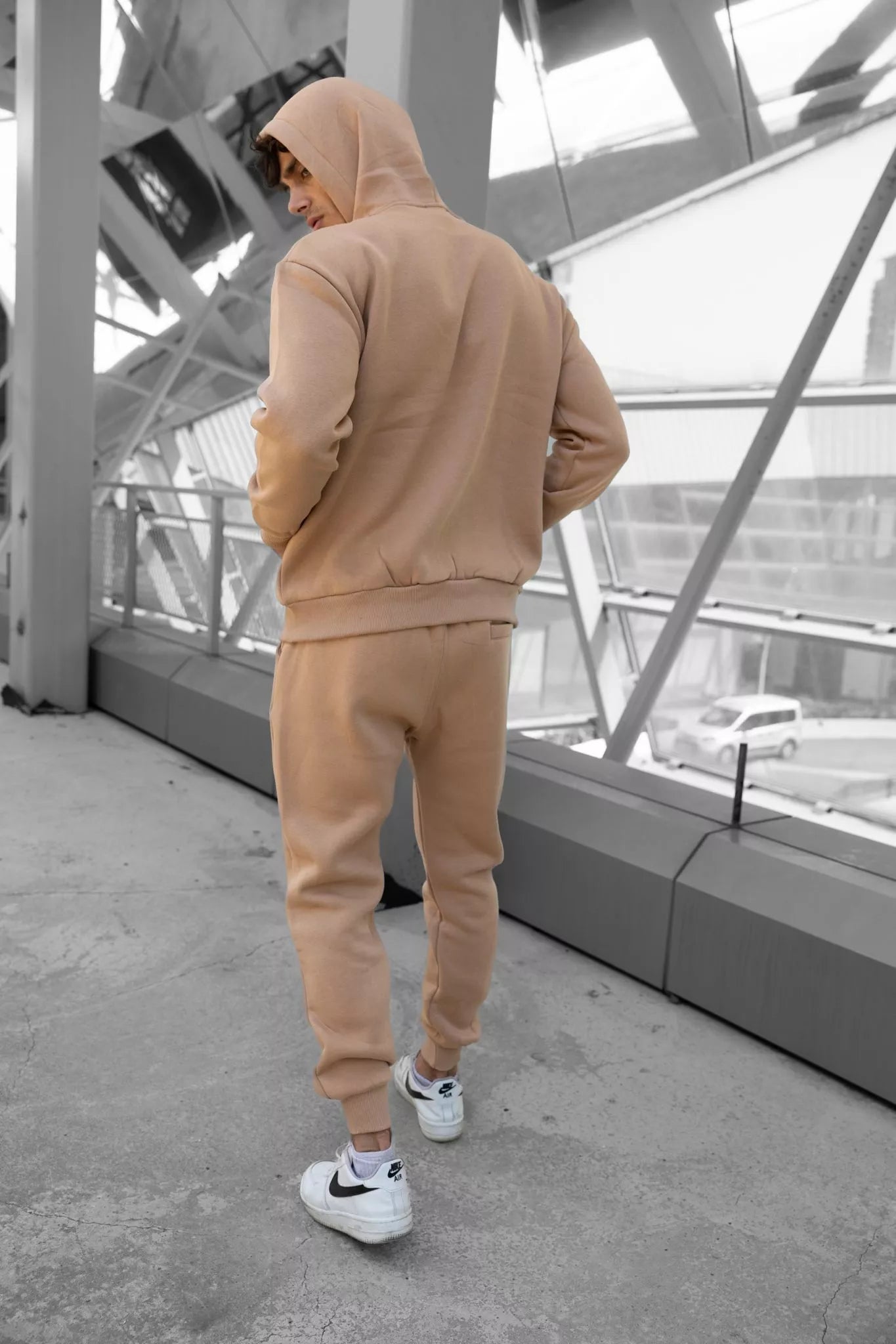 Šviesiai rudas komplektas su gobtuvu Zipos