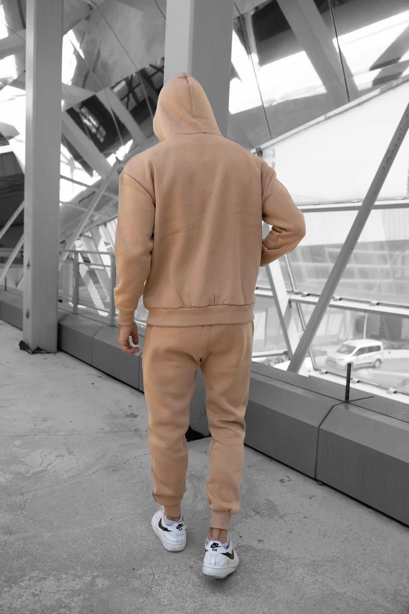 Šviesiai rudas komplektas su gobtuvu Zipos