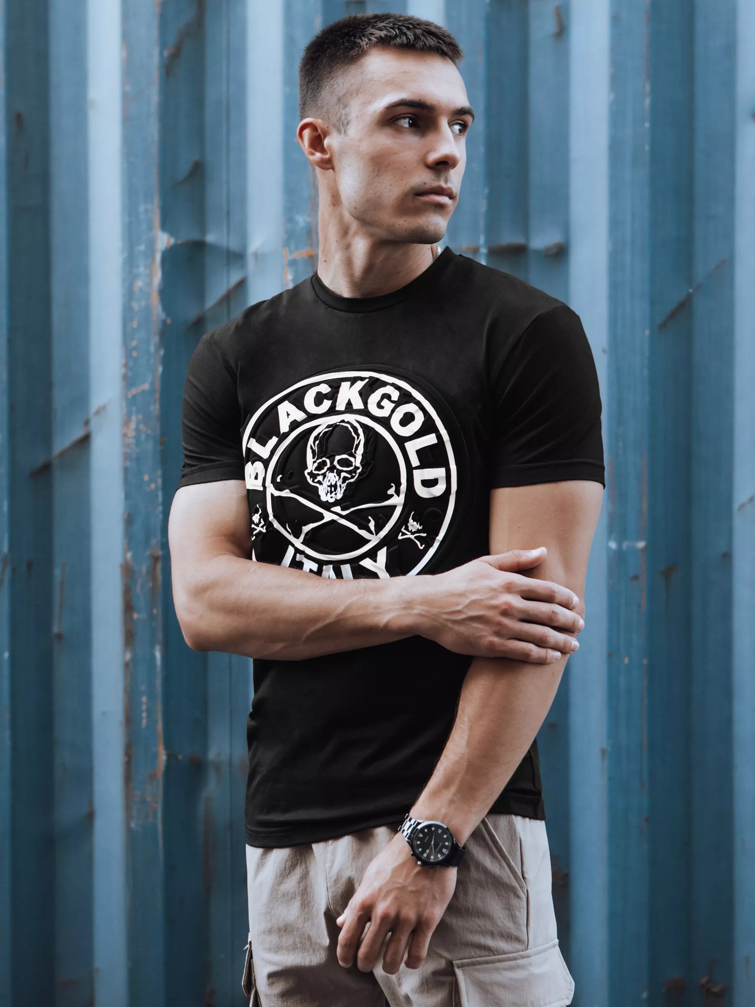 Juodi vyriški marškinėliai su spauda Blackgold