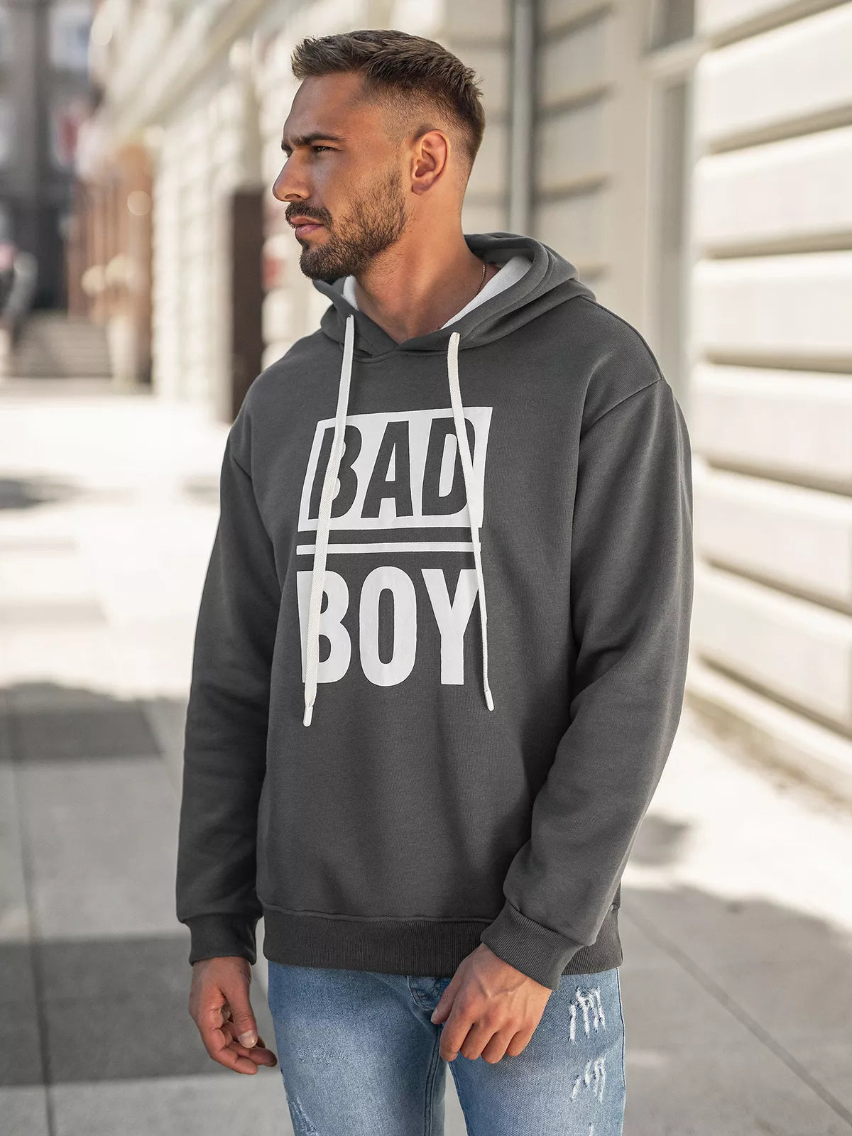 Vyriškas tamsiai pilkas džemperis su gobtuvu Bad